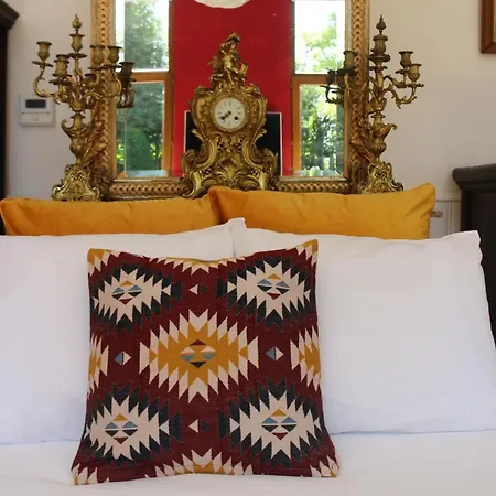 Authentieke Prive-kamer Bij Karen Bed & Breakfast